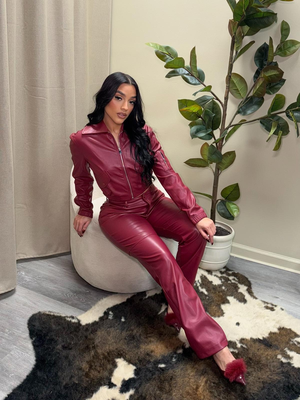 set: pantalon y jacket vino